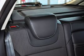 2012款福特福克斯两厢2.0L手动豪华运动型