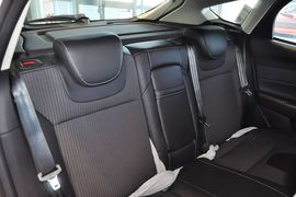 2012款福特福克斯两厢2.0L手动豪华运动型