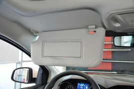 2012款福特福克斯两厢2.0L手动豪华运动型