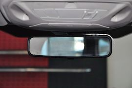 2012款福特福克斯两厢2.0L手动豪华运动型