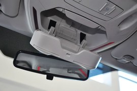 2012款福特福克斯两厢2.0L手动豪华运动型
