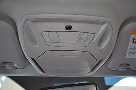 2012款福特福克斯两厢2.0L手动豪华运动型
