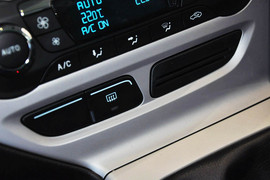 2012款福特福克斯两厢2.0L手动豪华运动型