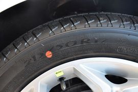2012款福特福克斯两厢2.0L手动豪华运动型