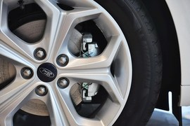 2012款福特福克斯两厢2.0L手动豪华运动型