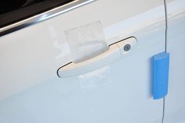 2012款福特福克斯两厢2.0L手动豪华运动型