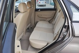 2013款北京汽车E130手动乐活型