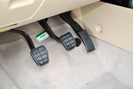 2013款北京汽车E130手动乐活型