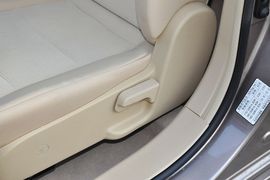 2013款北京汽车E130手动乐活型