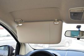 2013款北京汽车E130手动乐活型