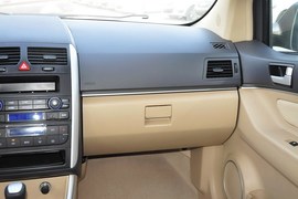 2013款北京汽车E130手动乐活型