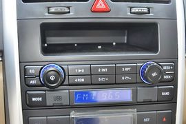 2013款北京汽车E130手动乐活型