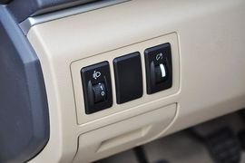 2013款北京汽车E130手动乐活型