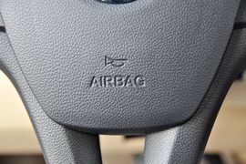 2013款北京汽车E130手动乐活型