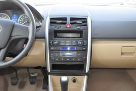 2013款北京汽车E130手动乐活型