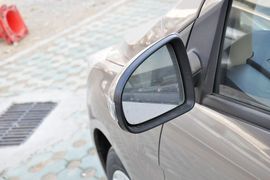 2013款北京汽车E130手动乐活型