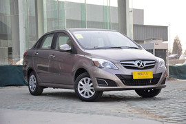 2013款北京汽车E130手动乐活型