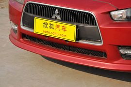 2013款三菱翼神风尚版1.6L手动经典型
