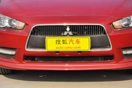 2013款三菱翼神风尚版1.6L手动经典型