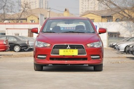 2013款三菱翼神风尚版1.6L手动经典型