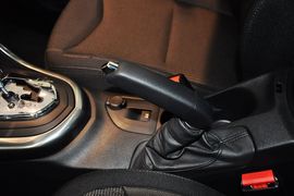 2013款标致308SW