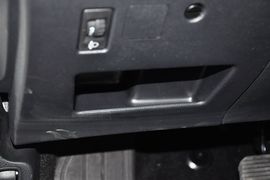 2013款标致308SW