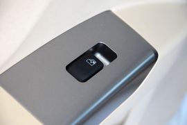 2013款吉利帝豪EC7