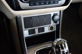 2013款吉利帝豪EC7