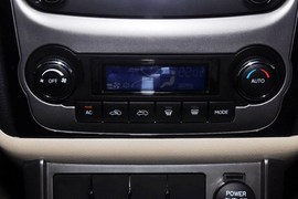 2013款吉利帝豪EC7