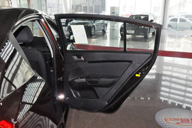 2013款吉利帝豪EC7-RV