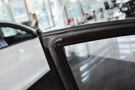 2013款吉利帝豪EC7-RV