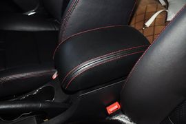 2013款吉利帝豪EC7-RV