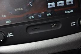 2013款吉利帝豪EC7-RV