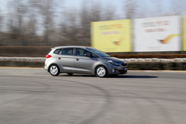 2013款起亚新佳乐2.0L自动舒适版7座深测