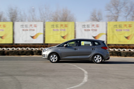 2013款起亚新佳乐2.0L自动舒适版7座深测