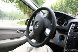 2009款奔驰B200时尚型试驾