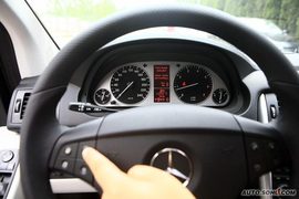2009款奔驰B200时尚型试驾