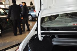 2014款雪铁龙全新爱丽舍1.6L手自一体时尚型