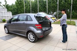 2009款奔驰B200时尚型试驾