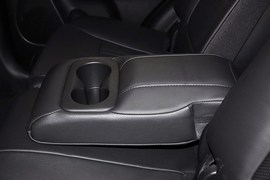 2013款起亚索兰托2.2T柴油四驱豪华版7座