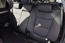2013款起亚索兰托2.2T柴油四驱豪华版7座