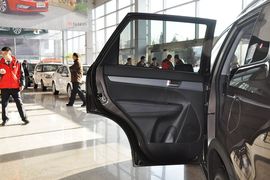 2013款起亚索兰托2.2T柴油四驱豪华版7座