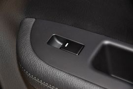 2013款起亚索兰托2.2T柴油四驱豪华版7座