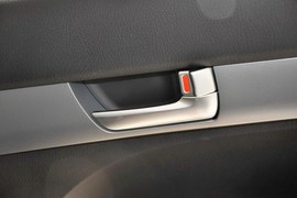 2013款起亚索兰托2.2T柴油四驱豪华版7座