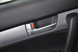 2013款起亚索兰托2.2T柴油四驱豪华版7座