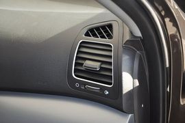 2013款起亚索兰托2.2T柴油四驱豪华版7座