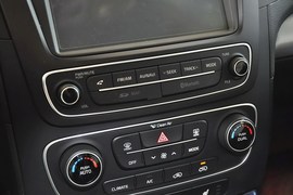 2013款起亚索兰托2.2T柴油四驱豪华版7座