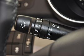 2013款起亚索兰托2.2T柴油四驱豪华版7座