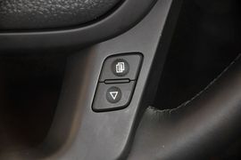 2013款起亚索兰托2.2T柴油四驱豪华版7座