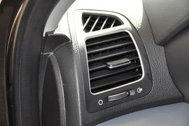 2013款起亚索兰托2.2T柴油四驱豪华版7座